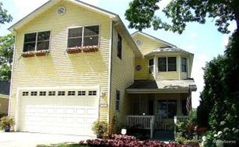 1st image of 8763 Sherwood Dr