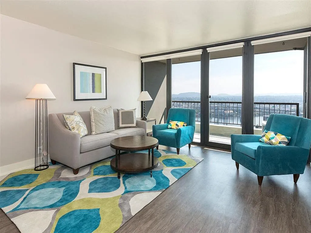 Harrison Tower Apartment Homes — Photo 4