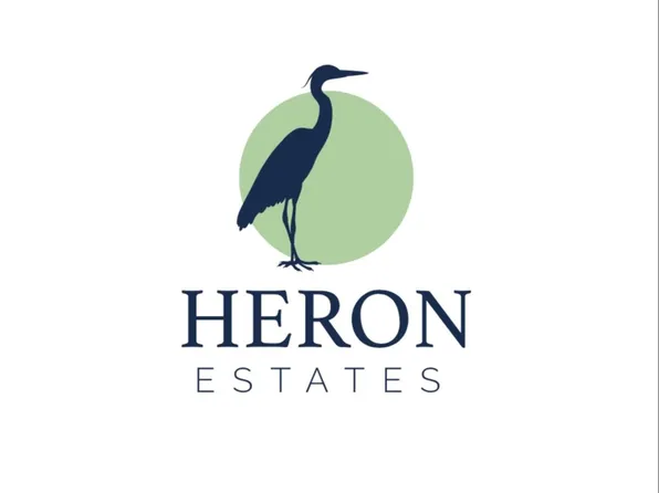 4 Heron Ln, Levittown, NY 11756