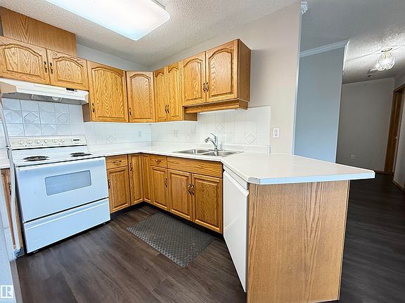 4th image of 10610 76th St NW #309