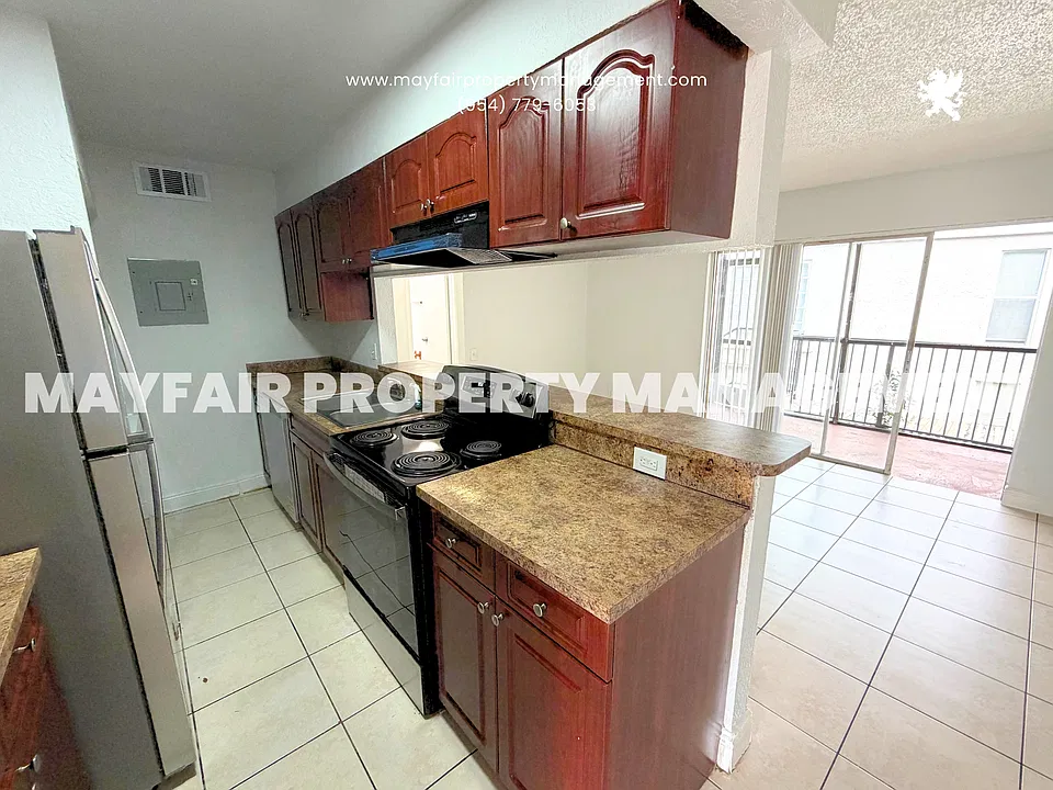 4467 Treehouse Ln #13H