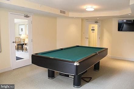 4th image of 1325 N Pierce St APT 504