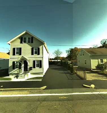 109 High St #2