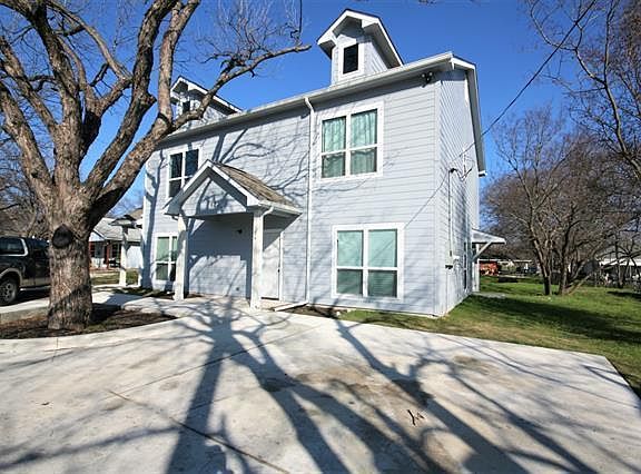 3rd image of 104 Railroad Ave #104