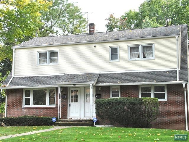 2nd image of 281 Hudson Ave