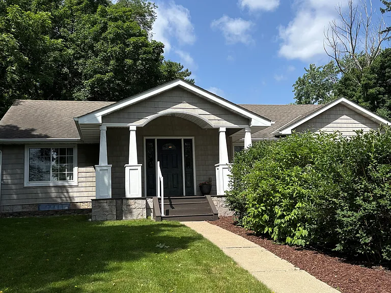 5112 Willow Ln — Photo 3