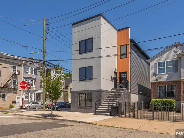 70 19th Ave, Newark, NJ 07103