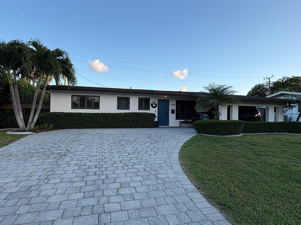 9910 SW 86th St - Property Image