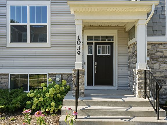 4th image of 1039 Atterberg Rd