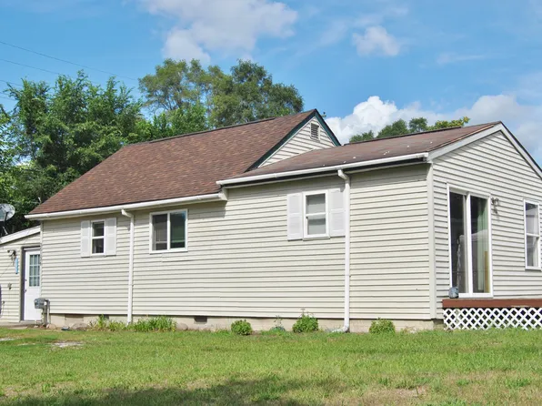 35136 June Dr, Westland, MI 48186