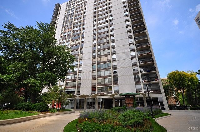 1st image of 1460 N Sandburg Ter APT 2403