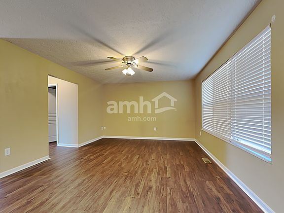4th image of 6908 Lucia Dr