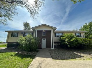 2106 E Empire St #1, Bloomington, IL 61704