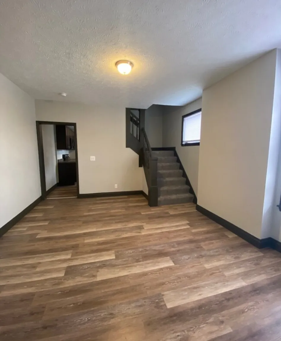 4 bed, 1.5 bath, 1700 sqft, $1,750 — Photo 4