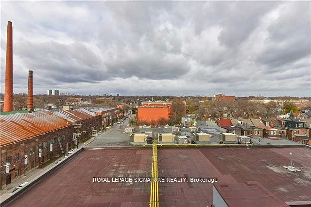 1190 Dundas St E #923 — Photo 16