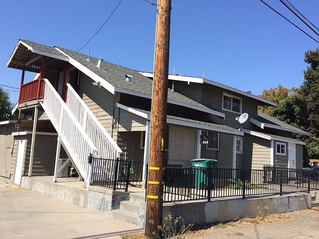 1st image of 1947 N Wood Ln
