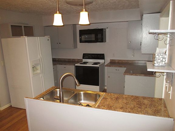 3rd image of 812 N Obrien St