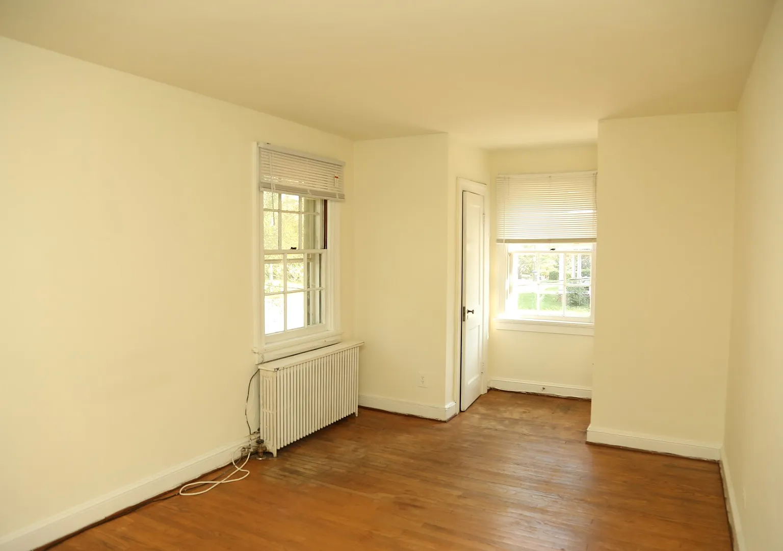 Spacious 5-Bedroom, 3-Bath Brick Home Available for the 20272028 Term! — Photo 4