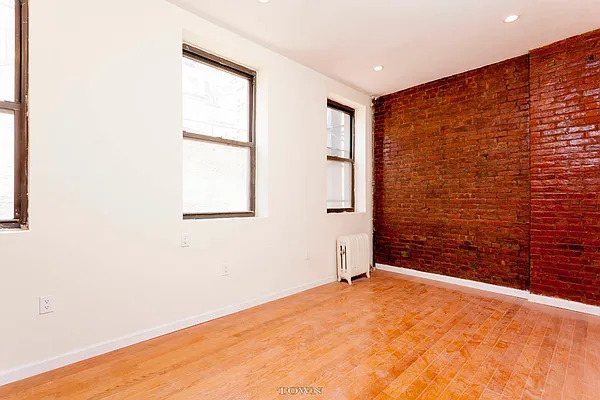 Rented by Town Residential | media 10