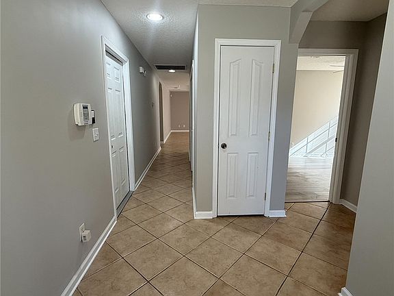 2nd image of 104 Windridge Dr