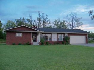 4214 University Cir, Joplin, MO 64801