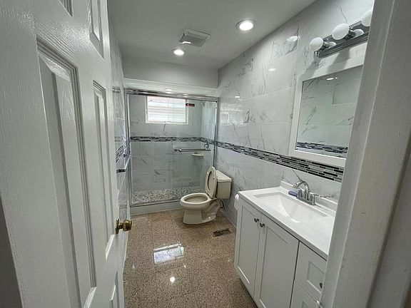 2nd image of 232 Martin Ave #2