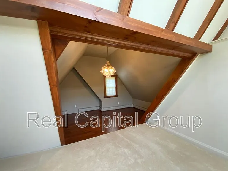 54 Washington Hwy — Photo 17