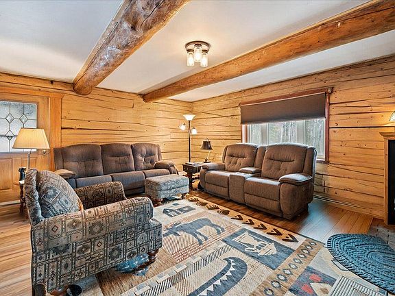2nd image of 851 Haida Ln