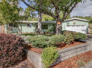 77 Somerset Ct, Eugene, OR 97405