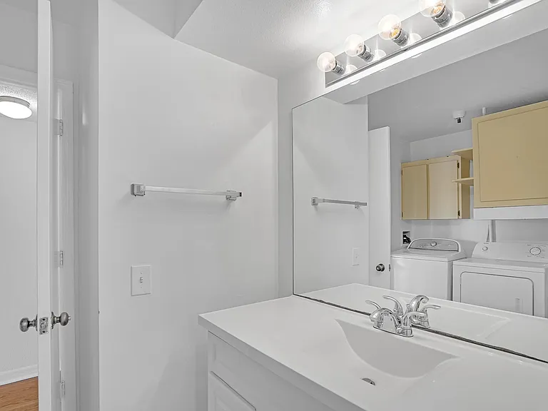 7845 Boca Ciega Dr #A — Photo 34