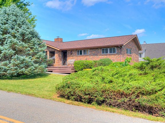 2nd image of 4842 Highview Dr