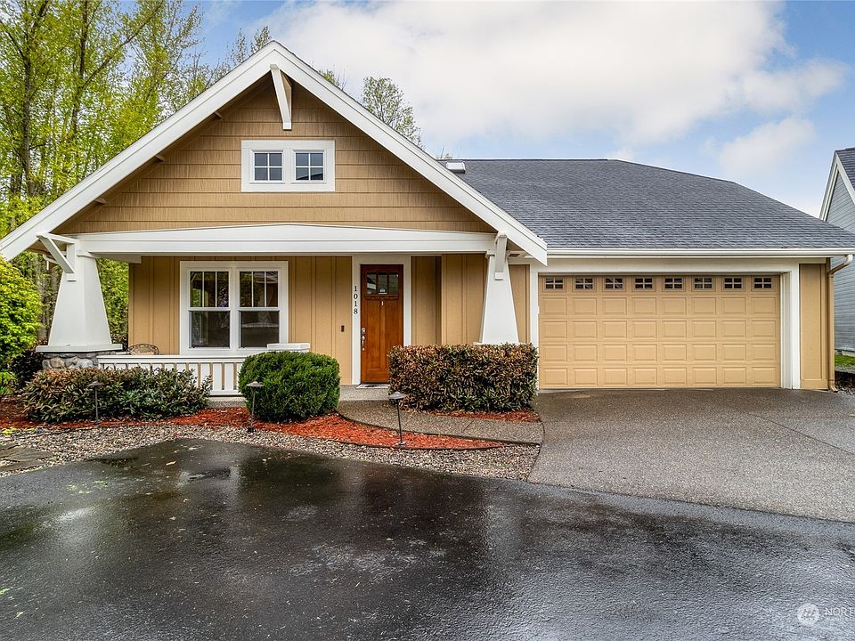 1st image of 1018 SE Creekside Drive