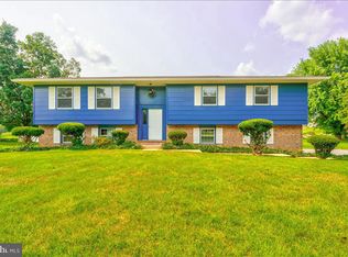 6259 Sunset Ln, Chambersburg, PA 17202