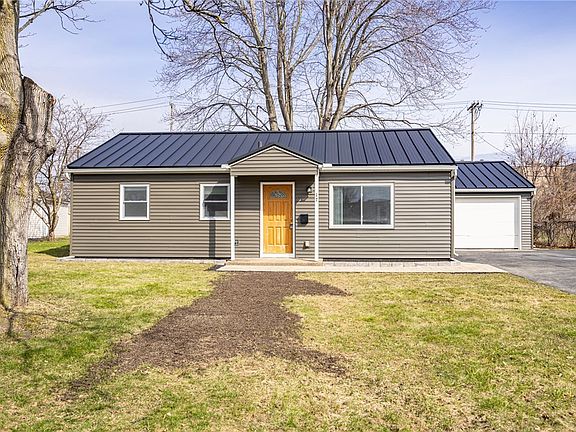 5th image of 17 Beechcraft Dr