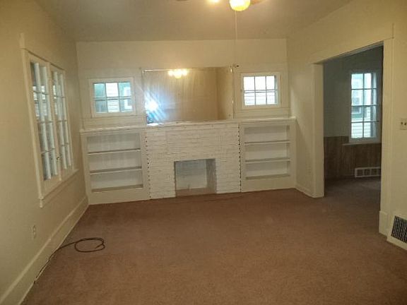 3rd image of 303 Potomac Ave