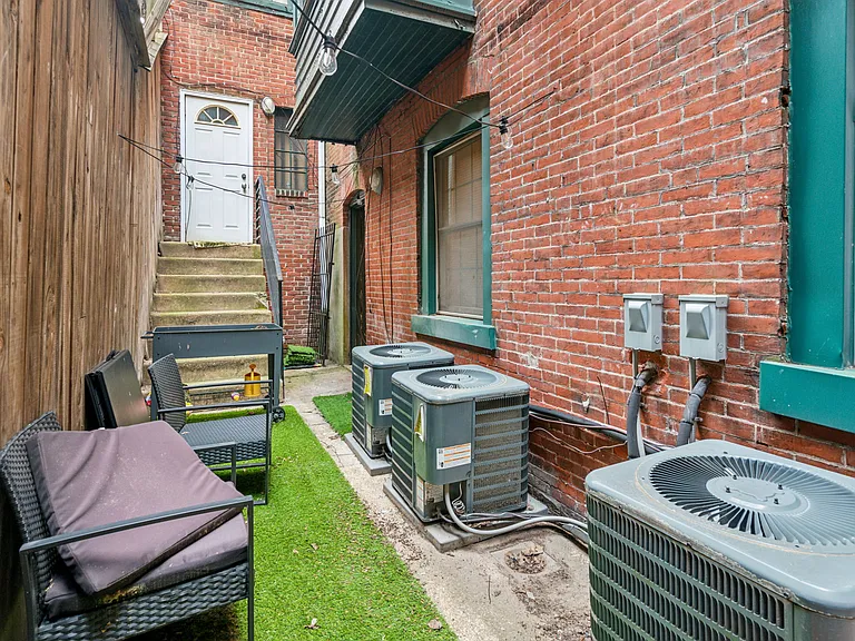 1721 Pine St #B — Photo 31