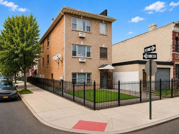 925 Dumont Ave, Brooklyn, NY 11207