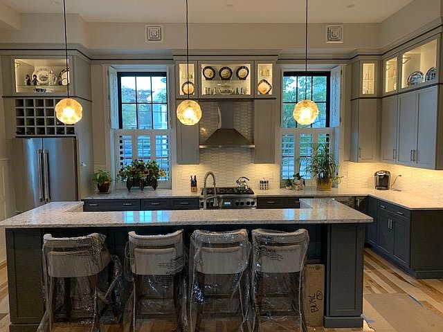 Similar kitchen