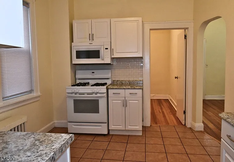 139 Ray St #2 — Photo 8