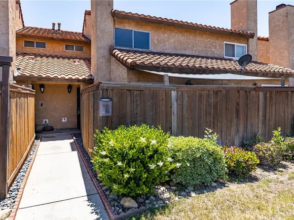 16595 Terrace Ln APT C, Fontana, CA 92335