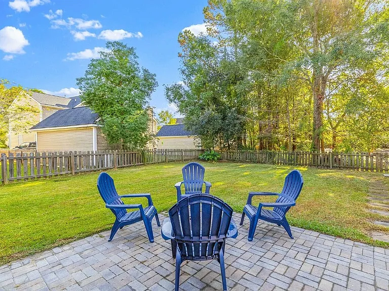 1715 Alan Brooke Dr — Photo 10