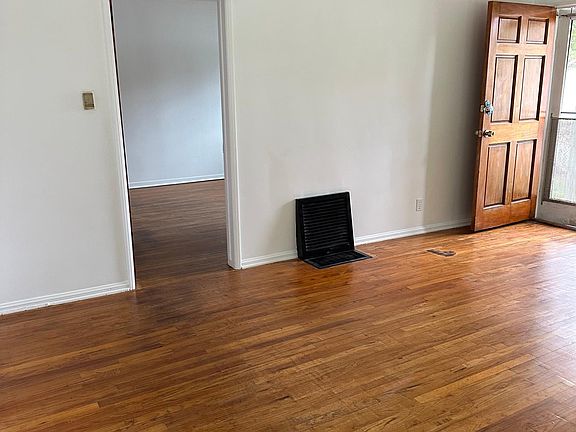 4th image of 4031 Van Buren Pl #A