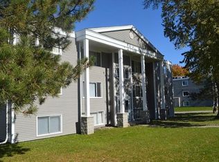 1153 Langley Rd APT 2, Waterloo, IA 50702