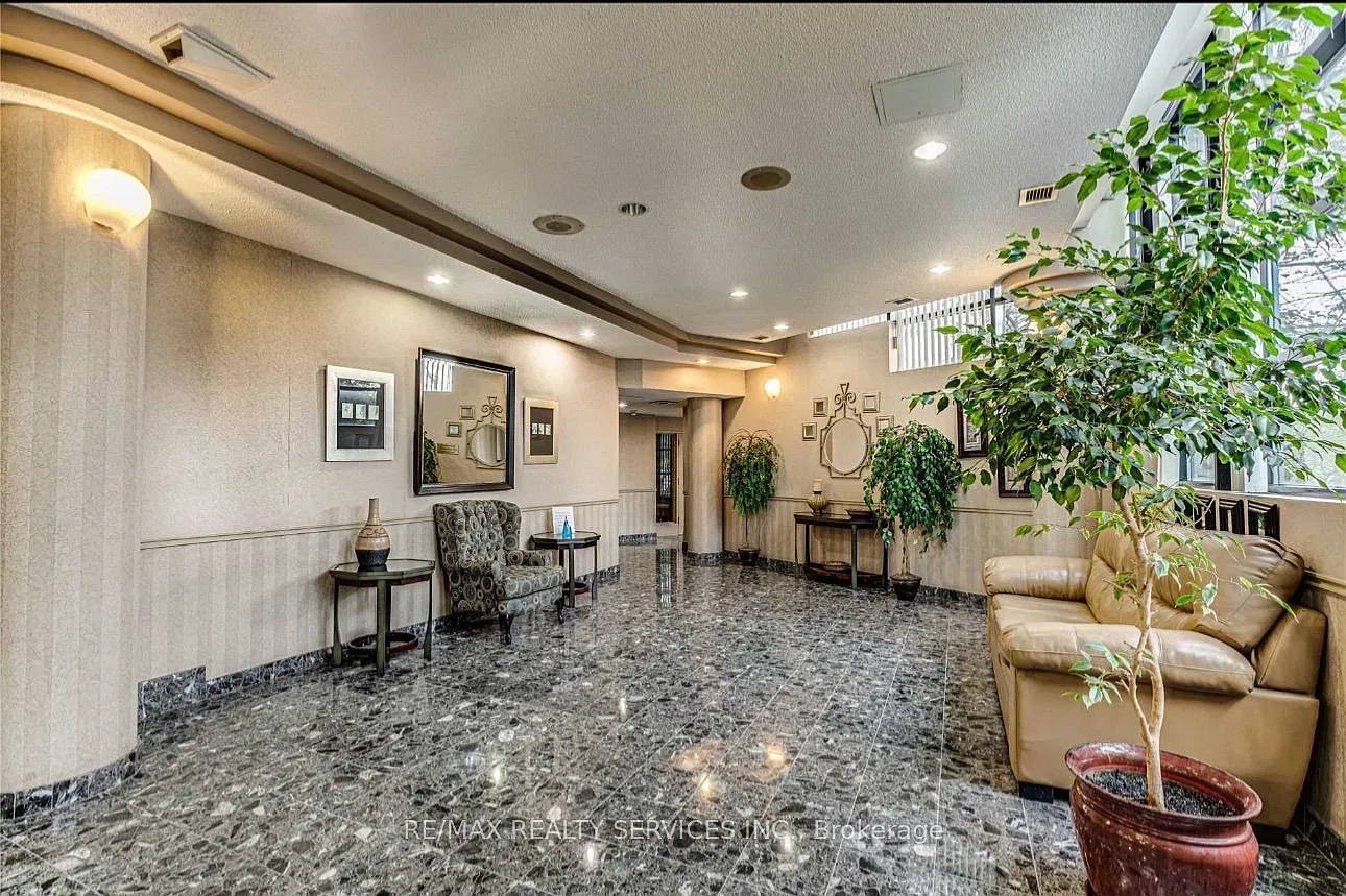2 bed, $2,700 — Photo 4
