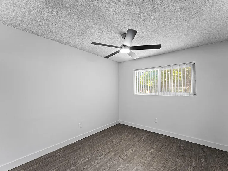 Coast Apartments — Photo 29