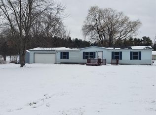 1295 W Cook Rd, Grand Blanc, MI 48439