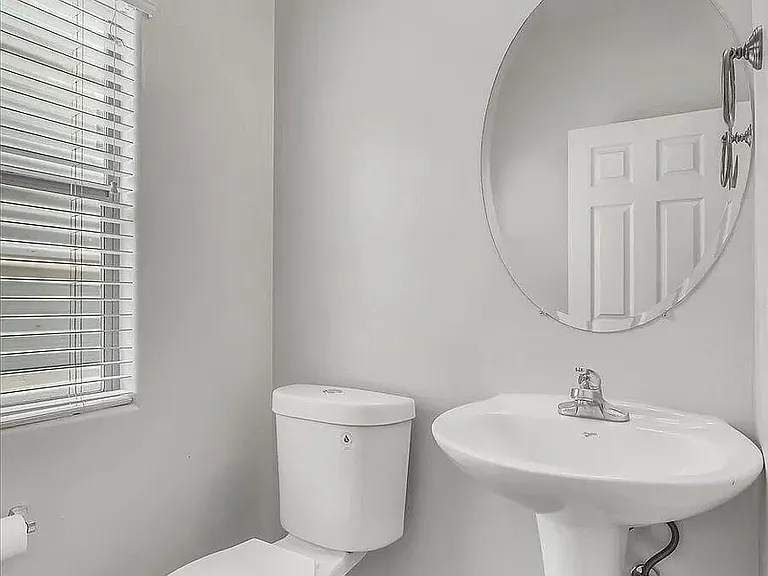 4728 E Laurel Ave — Photo 8