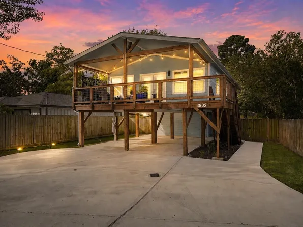 3802 Bayshore Dr, Bacliff, TX 77518