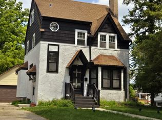 323 E Jefferson Ave, Wheaton, IL 60187