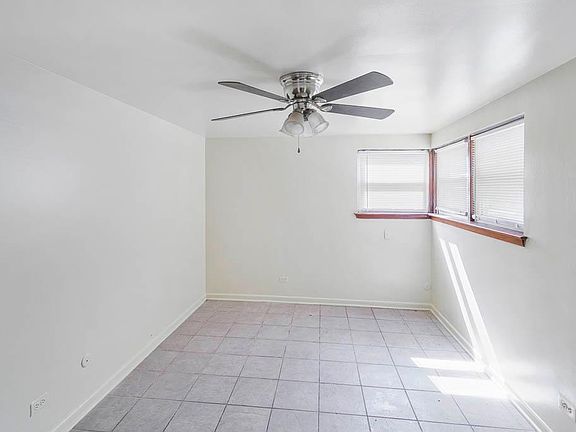 4th image of 2646 N Harlem Ave #Gw